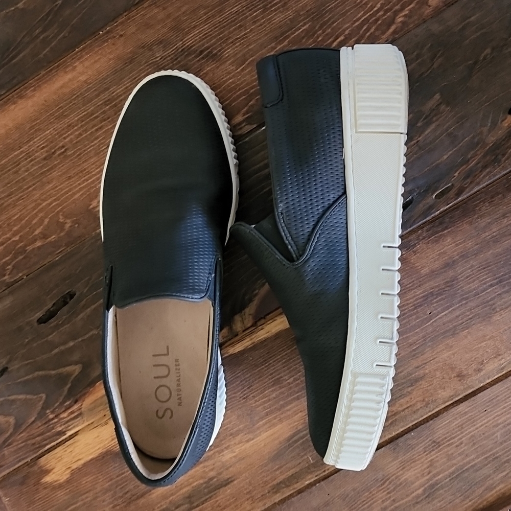 🚫SOLD🚫SOUL Naturalizer Slip On Sneakers EUC, 9M